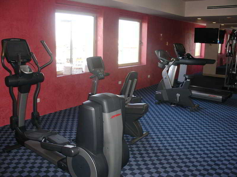Four Points By Sheraton Monterrey Linda Vista Guadalupe  Exteriör bild